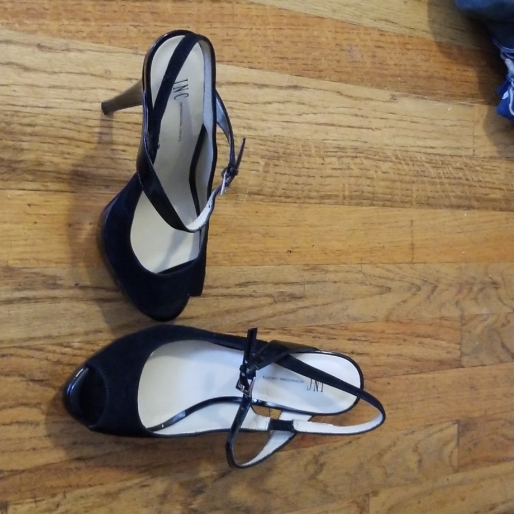 Platform sandals